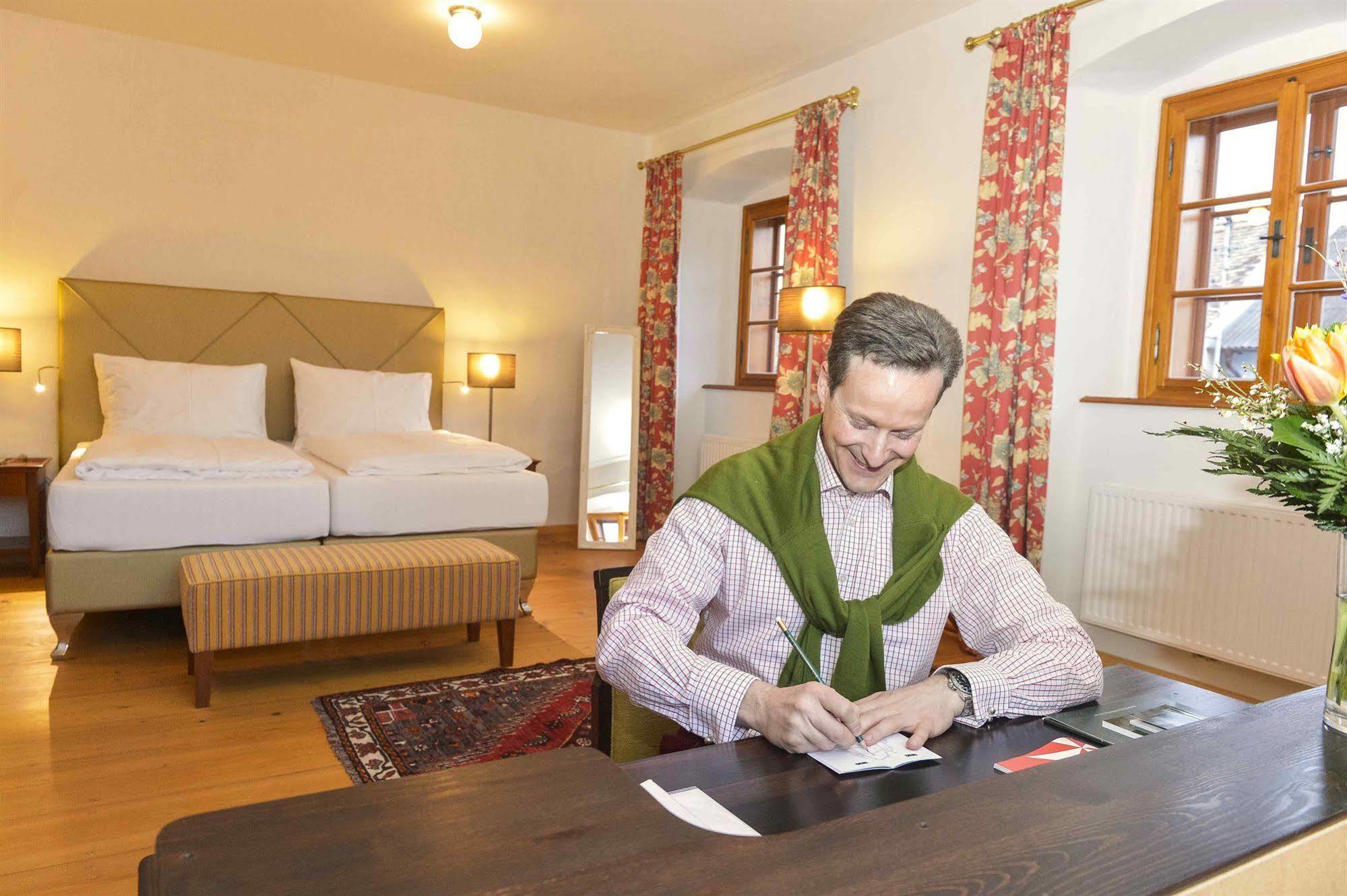 ชลอสส์โฮเต็ล เมลแบร์ก Hotel Mailberg ภายนอก รูปภาพ