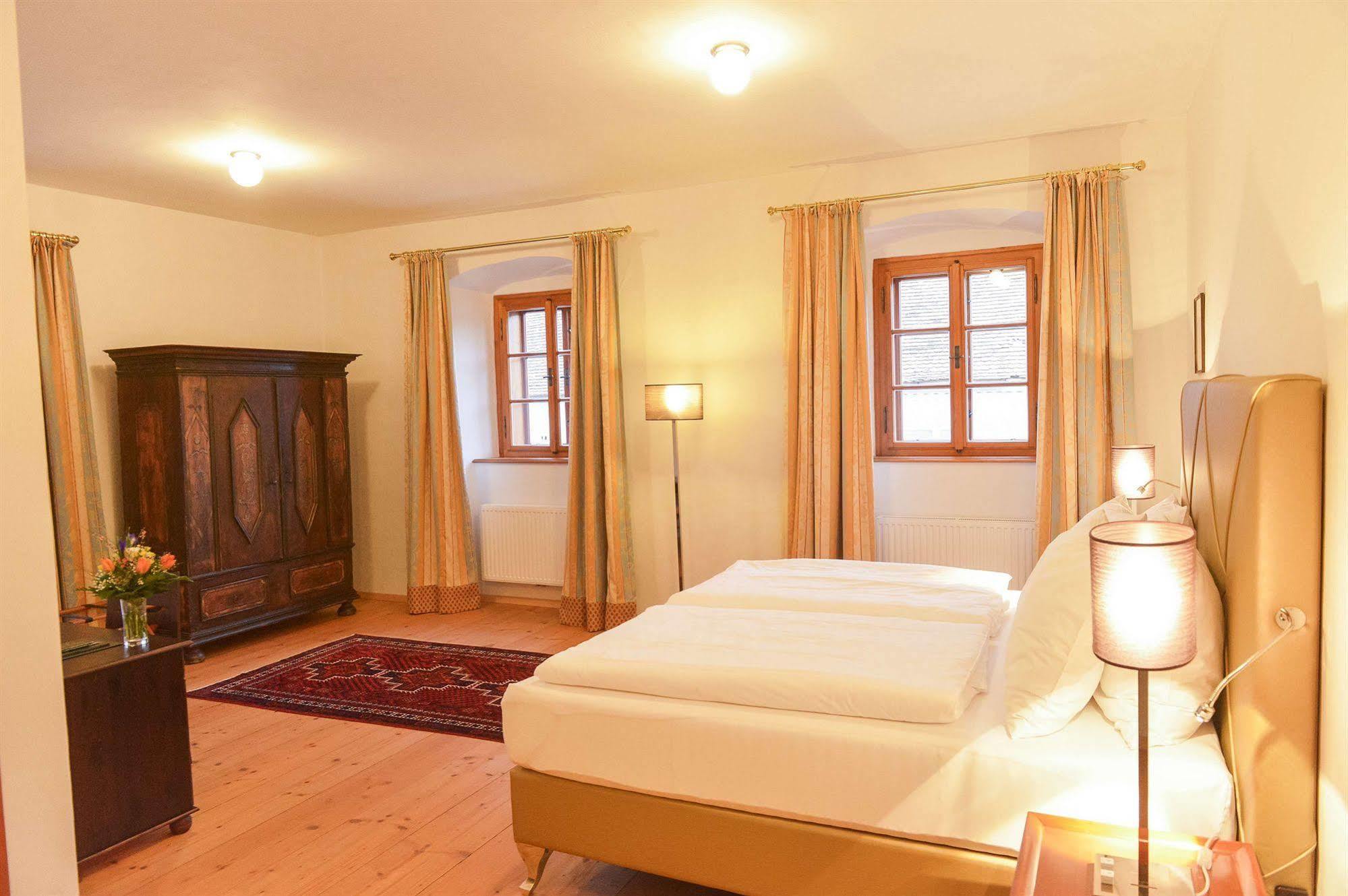 ชลอสส์โฮเต็ล เมลแบร์ก Hotel Mailberg ภายนอก รูปภาพ